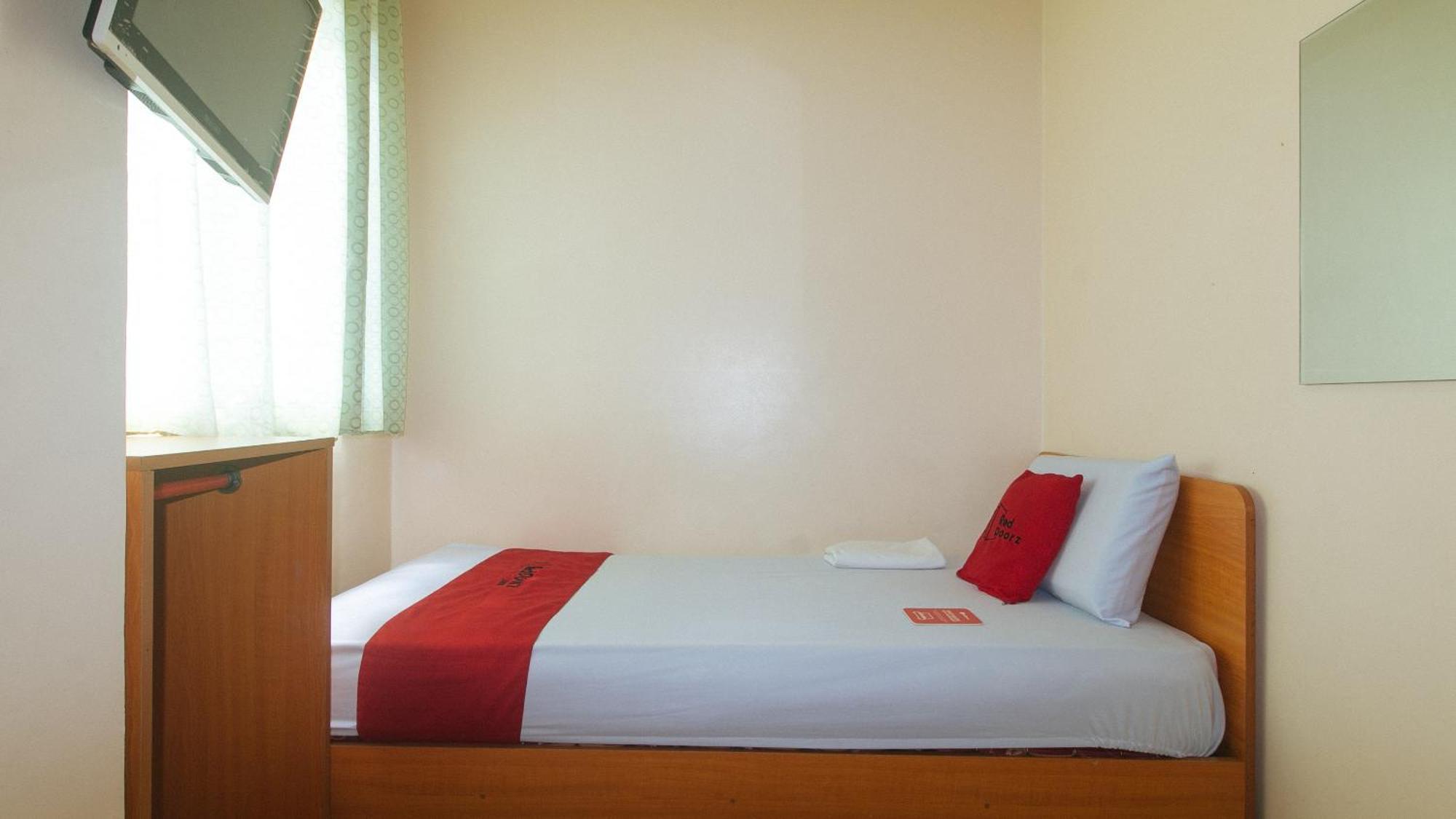 Reddoorz @ Asiana Pension Inn Mandaue Exterior foto